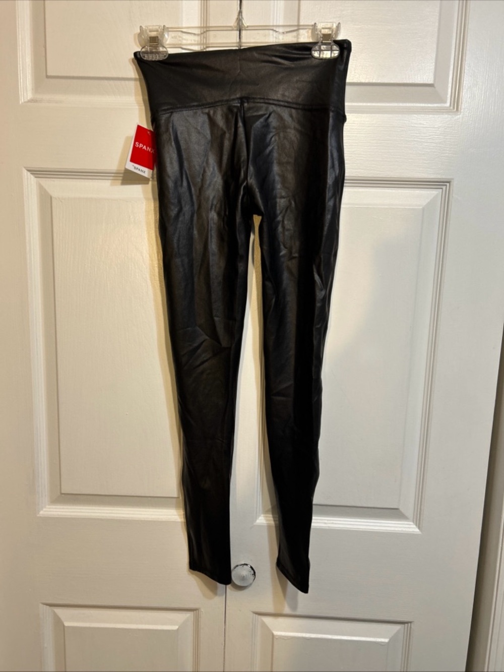 NWT SPANX Faux Leather Leggings Size M Medium Black Slimming 2437 - Picture 4 of 11